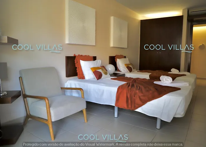 아파트 Serenity - Sea, Beach, Golf For 6 Guests