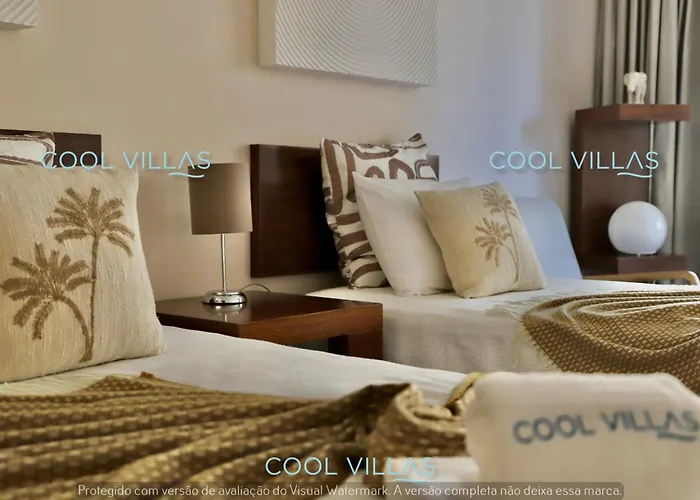 Serenity - Sea, Beach, Golf For 6 Guests 아파트 *