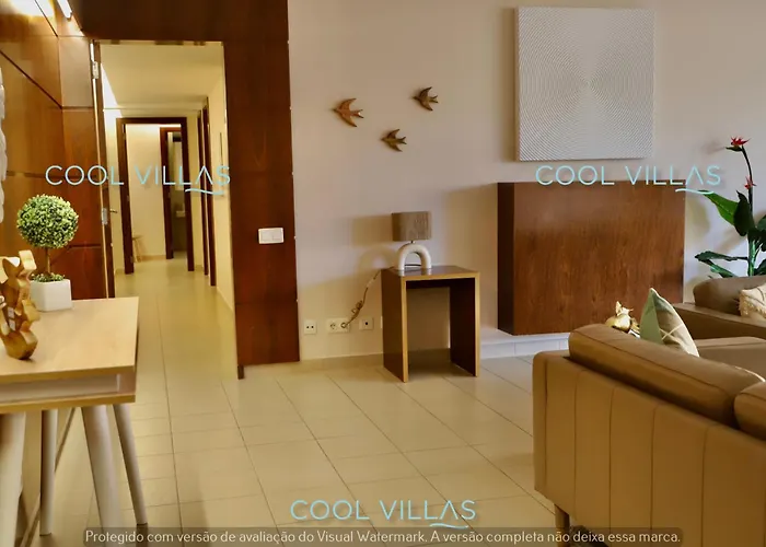 Serenity - Sea, Beach, Golf For 6 Guests 아파트 알부페이라