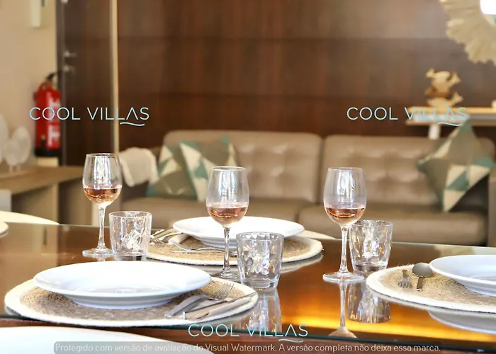 아파트 Serenity - Sea, Beach, Golf For 6 Guests