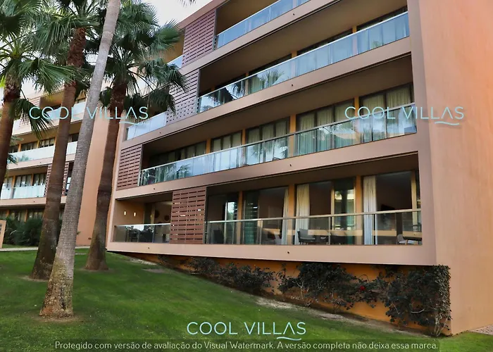 Serenity - Sea, Beach, Golf For 6 Guests 아파트 *